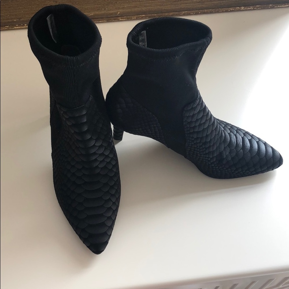 Naturalizer booties - Black sock booties size 6M